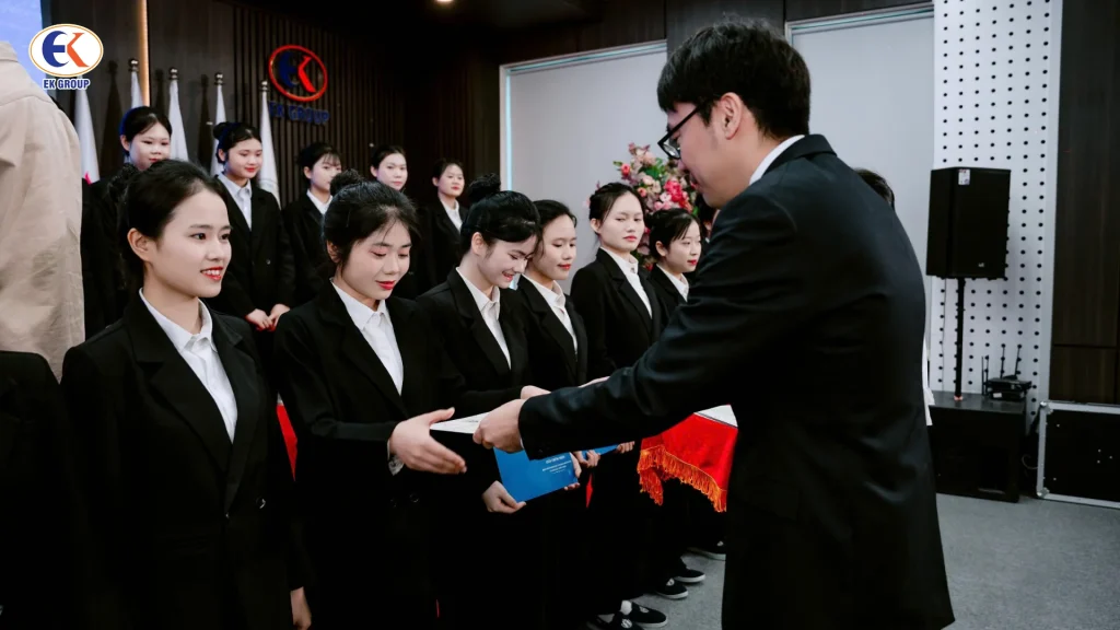 Lễ bế giảng và xuất cảnh chương trình TTS chất lượng cao làm việc tại Nhật Bản