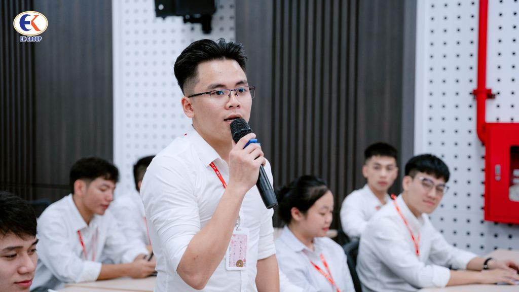 Giới thiệu bản thân bằng tiếng Đức cần có những nội dung gì?