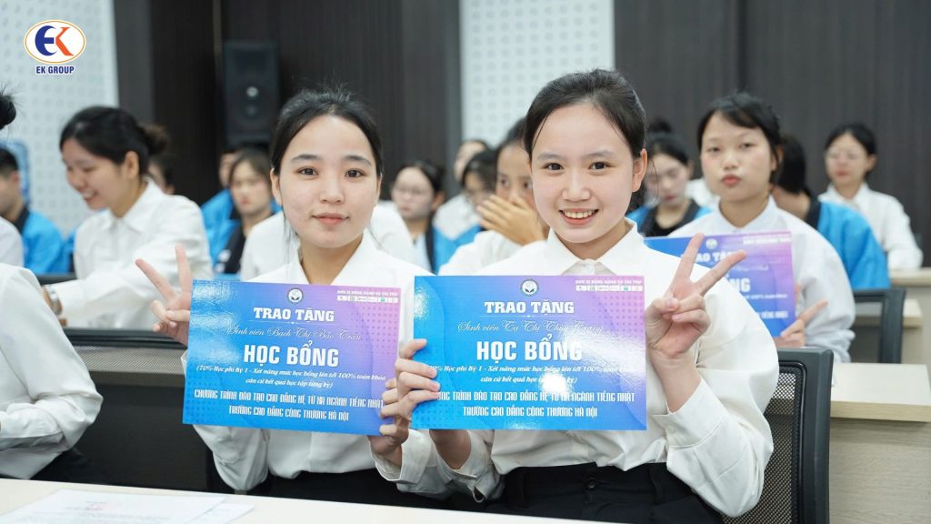 Trao học bổng