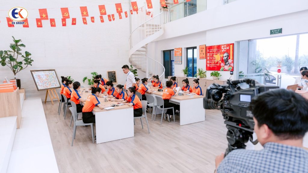 Từ vựng tiếng Nhật chủ đề Quốc khánh 2/9: Học tiếng Nhật qua những dấu mốc lịch sử