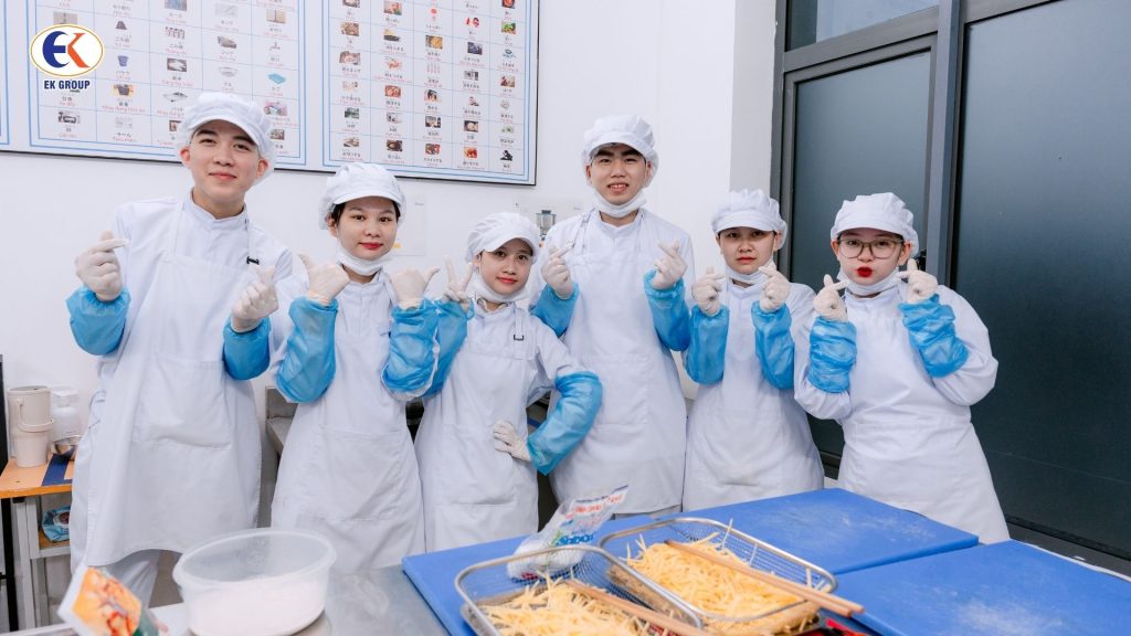 Đi Nhật ngành chế biến thực phẩm có yêu cầu kinh nghiệm không?