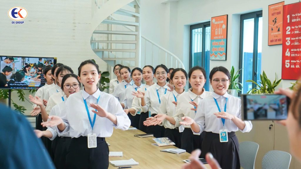 EK GROUP tổ chức Lễ Bế giảng và Xuất cảnh Thực tập sinh Chất lượng cao