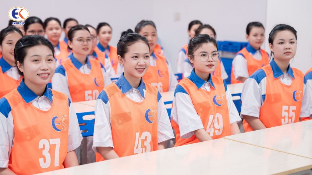 Thông báo quan trọng: EK GROUP tăng chỉ tiêu lên 72 nữ TTS đơn hàng chế biến thực phẩm Kanto