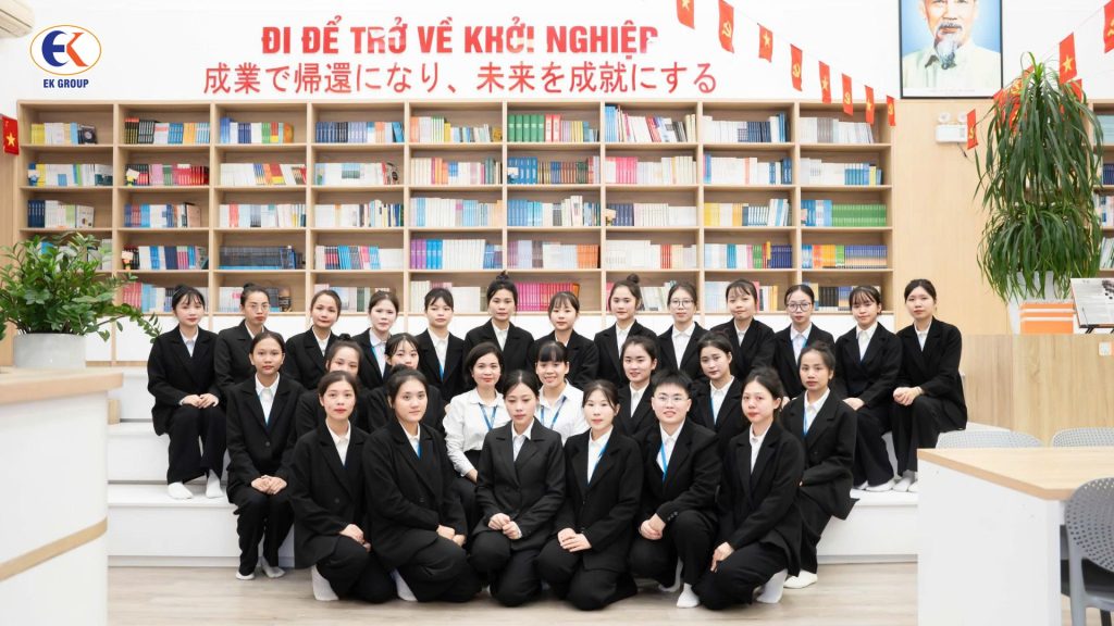 EK GROUP tổ chức lễ chào bay: Khoảnh khắc xúc động trước hành trình mới tại Nhật Bản